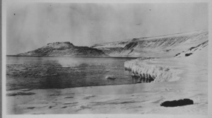 Image: Ice foot and Sutherland Island
