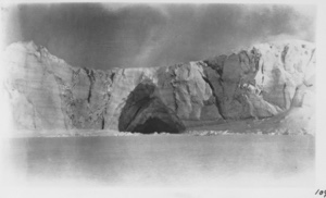 Image of River vista in face of Clements Markham Glacier