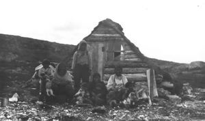 Image: Eskimo [Inuit] family
