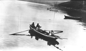 Image: Eskimos [Inuit] in trap boat