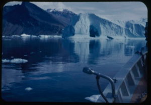 Image: Iceberg beyond rail