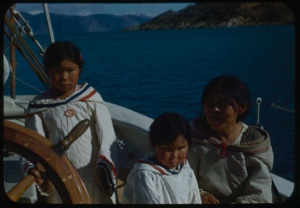Image of Eskimos [Inuit] on the Bowdoin