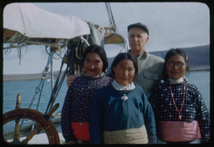 Image of Donald MacMillan and three women from NP Expedition