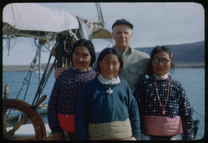 Image of Donald MacMillan and three women from NP Expedition