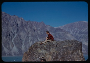 Image: Tom sitting on rocks