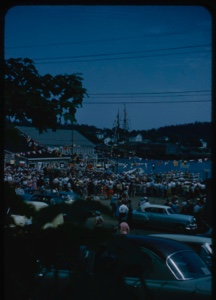 Image: Crowd awaiting departure