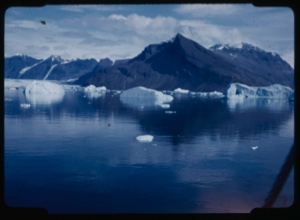 Image: Iceberg and drift ice