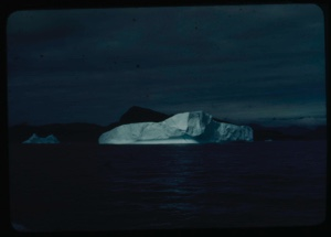 Image: Iceberg in sun