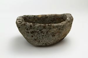 Image: Stone cooking pot, or qilissiut