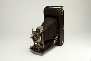 Image of Kodak 3A Autographic camera with case