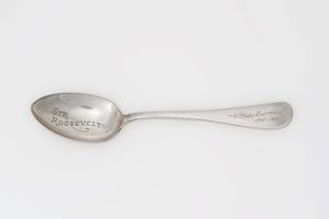 Image: Dessert spoon from SS ROOSEVELT silver service 
